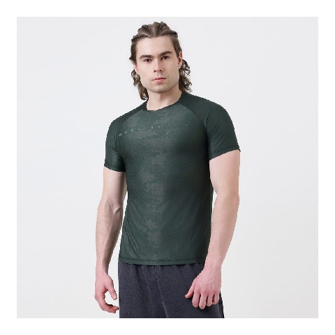 3 - MuscleBlaze Camo Dry-Fit Active Tee Half Sleeve,  Large  Olive 