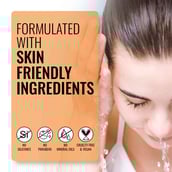 6 - St.Botanica Vitamin C SPF 30 PA+++ Sunscreen, 120 ml UVA & UVB Protection