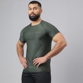 3 - MuscleBlaze Camo Dry-Fit Active Tee Half Sleeve,  Olive  Small