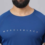 7 - MuscleBlaze Patterned Dry-Fit Active Tee Half Sleeve,  Poseidon  X-Large