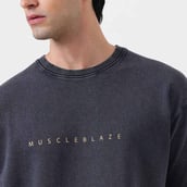 8 - MuscleBlaze Deadlifted Soul Phoenix Oversized Washed T-Shirt,  X-Small  Light Grey