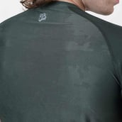 8 - MuscleBlaze Camo Dry-Fit Active Tee Half Sleeve,  Large  Olive 