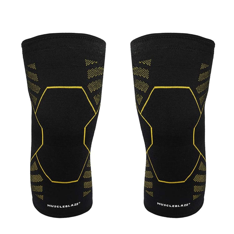 2 - MuscleBlaze Knee Support,  Black  X-Large 